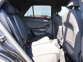 Volkswagen T-Roc thumbnail 16