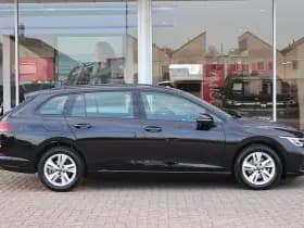 Volkswagen Golf thumbnail 3