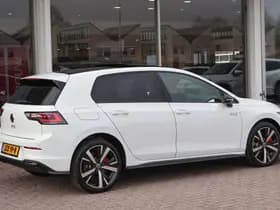 Volkswagen Golf thumbnail 2