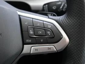 Volkswagen Golf thumbnail 25