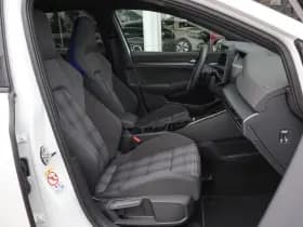 Volkswagen Golf thumbnail 4