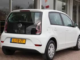 Volkswagen Up! thumbnail 2