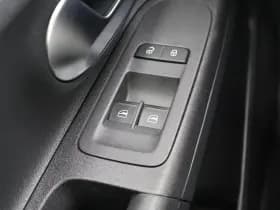 Volkswagen Up! thumbnail 16