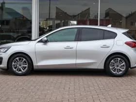 Ford Focus thumbnail 12