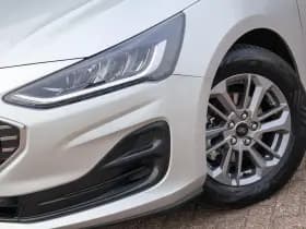 Ford Focus thumbnail 13