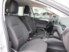 Ford Focus thumbnail 4