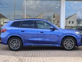 BMW X1 thumbnail 3