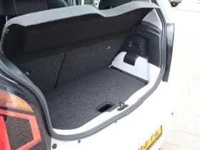Volkswagen Up! thumbnail 16