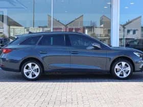 SEAT Leon Sportstourer thumbnail 3