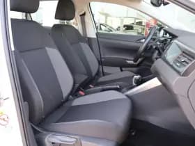 Volkswagen Taigo thumbnail 4