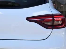 Renault Clio thumbnail 12