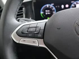 Volkswagen Tiguan thumbnail 23