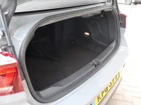 Volkswagen T-Roc thumbnail 16