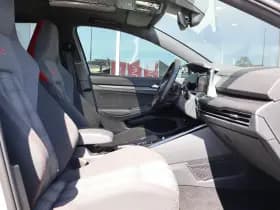 Volkswagen Golf thumbnail 16