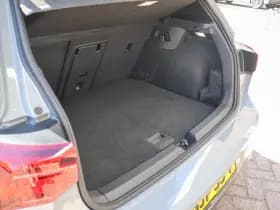 Volkswagen Golf thumbnail 19