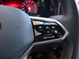 Volkswagen Golf thumbnail 23