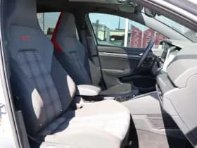 Volkswagen Golf thumbnail 4