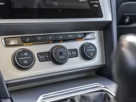 Volkswagen Passat thumbnail 31