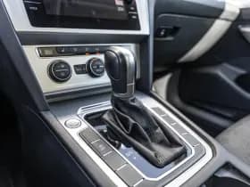 Volkswagen Passat thumbnail 32