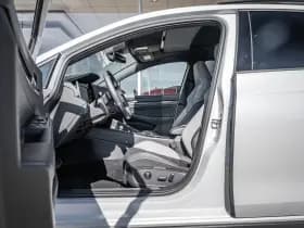 Volkswagen Golf thumbnail 21