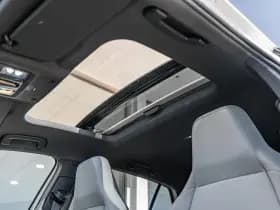 Volkswagen Golf thumbnail 23