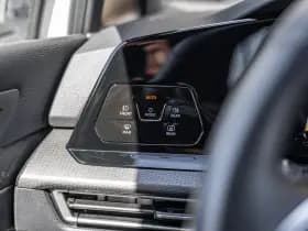 Volkswagen Golf thumbnail 36