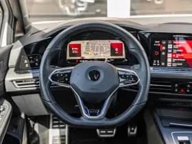 Volkswagen Golf thumbnail 37