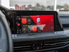 Volkswagen Golf thumbnail 44
