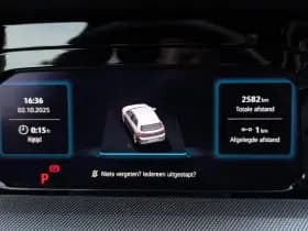 Volkswagen Golf thumbnail 28