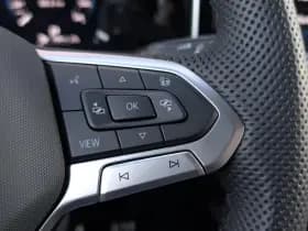 Volkswagen Golf thumbnail 30