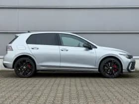 Volkswagen Golf thumbnail 4