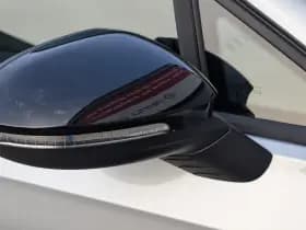 Volkswagen Golf thumbnail 37