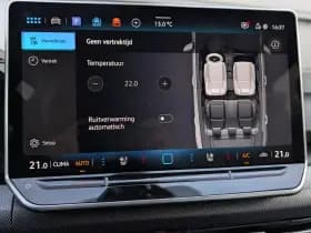 Volkswagen Golf thumbnail 47