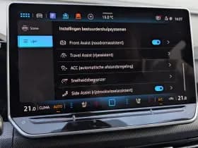 Volkswagen Golf thumbnail 50
