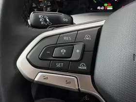Volkswagen Golf thumbnail 22