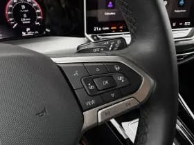 Volkswagen Golf thumbnail 23