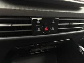 Volkswagen Golf thumbnail 29