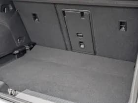 Volkswagen Golf thumbnail 17