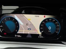 Volkswagen Golf thumbnail 21