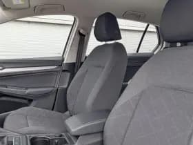 Volkswagen Golf thumbnail 4