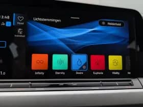 Volkswagen Golf thumbnail 32
