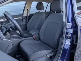Volkswagen Golf thumbnail 4