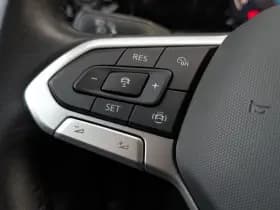 Volkswagen Golf thumbnail 22