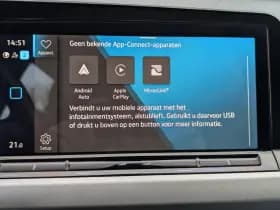 Volkswagen Golf thumbnail 24