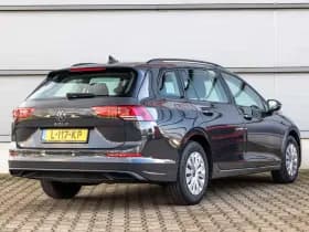 Volkswagen Golf thumbnail 2