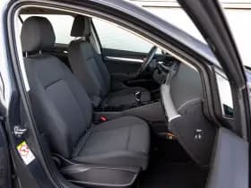 Volkswagen Golf thumbnail 15