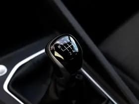 Volkswagen Golf thumbnail 22