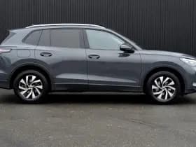 Volkswagen Tiguan thumbnail 4