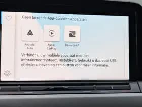 Volkswagen Golf thumbnail 25