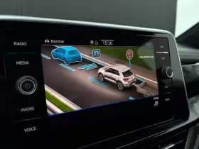 Volkswagen T-Roc thumbnail 37